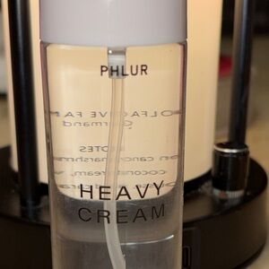 Phlur Heavy Cream Fragrance